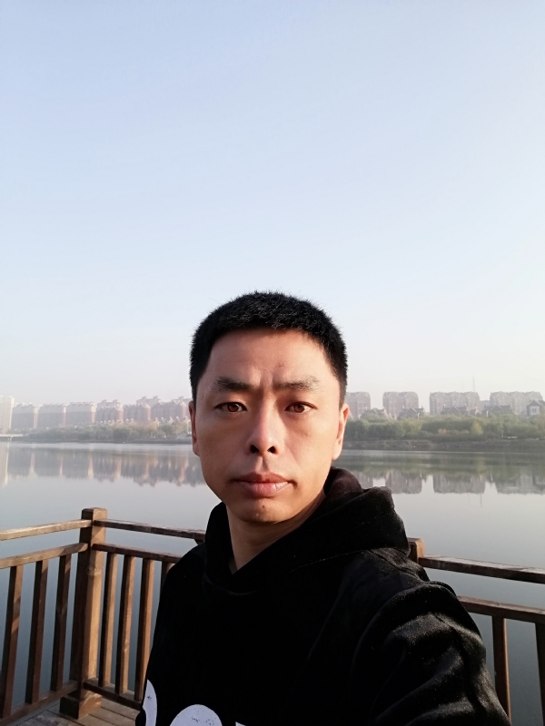 蓝颜的第一张照片--西安相亲服务中心