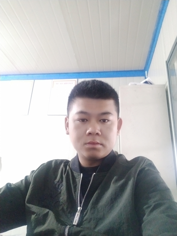 少校的第一张照片--西安相亲服务中心