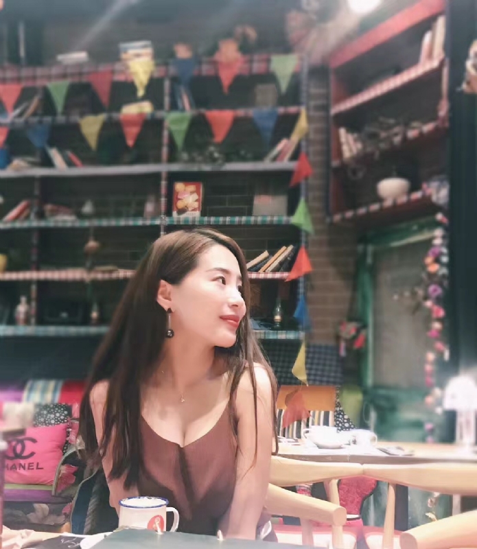 zoe的第一张照片--西安相亲服务中心