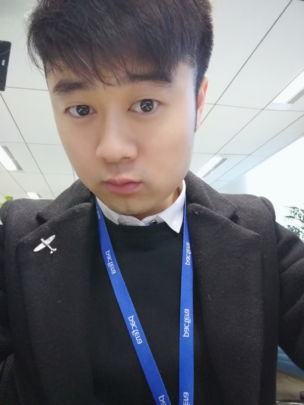 择一爱与被爱的第一张照片--西安相亲服务中心