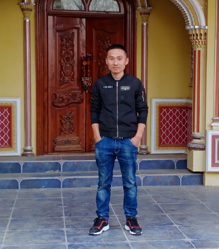 凉白开的第二张照片--西安相亲服务中心