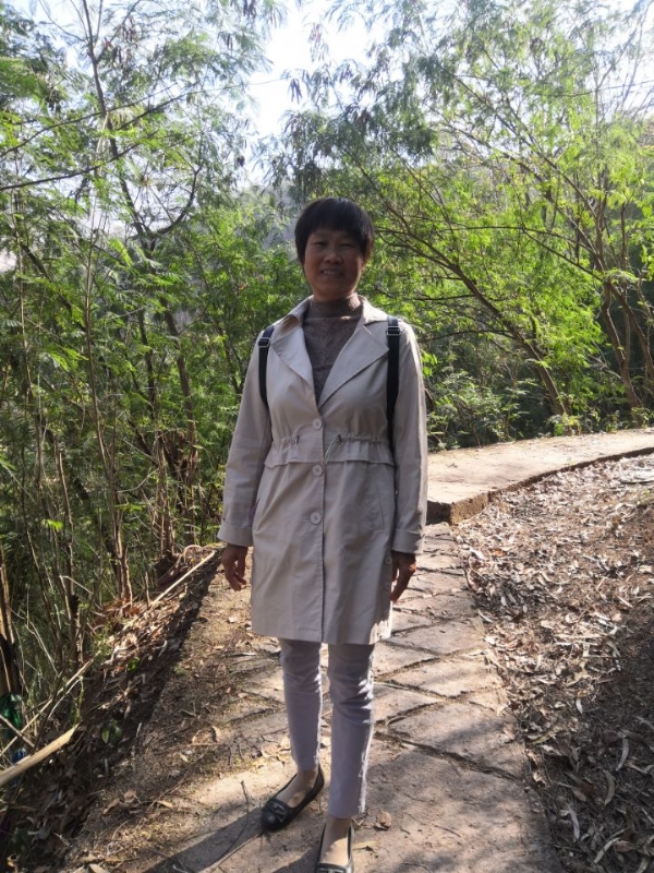 兰草的第一张照片--西安相亲服务中心