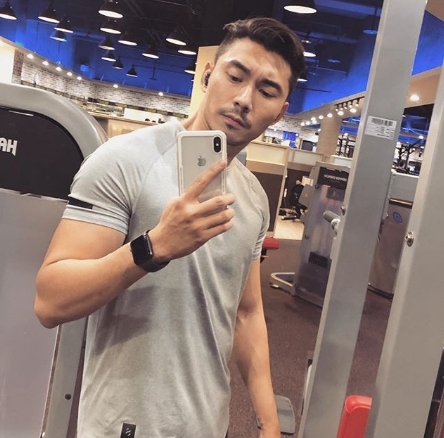 Larryyy的第一张照片--西安相亲服务中心