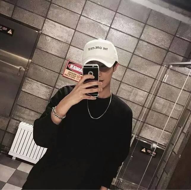 石材美容小王子的第一张照片--西安相亲服务中心