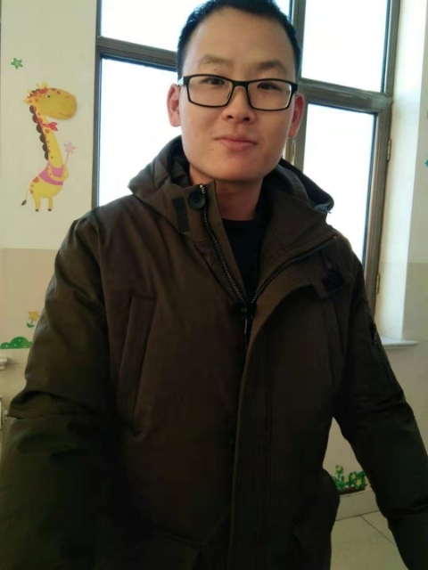 品上男人的第一张照片--西安相亲服务中心