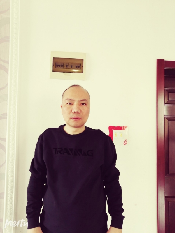 酒香四溢的第一张照片--西安相亲服务中心