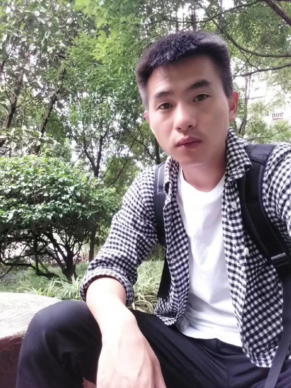 小杨的第一张照片--西安相亲服务中心