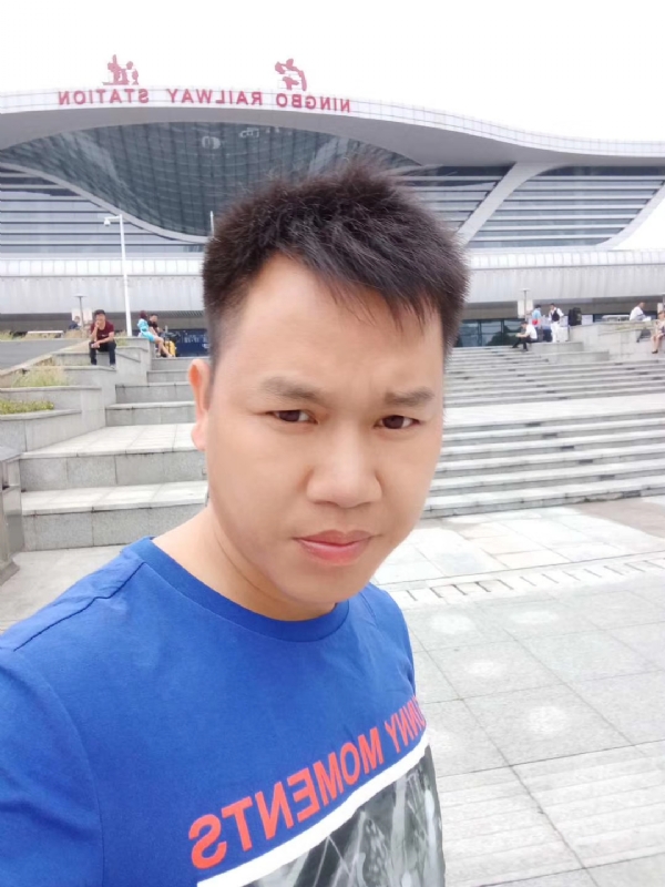 笑对人生的第一张照片--西安相亲服务中心