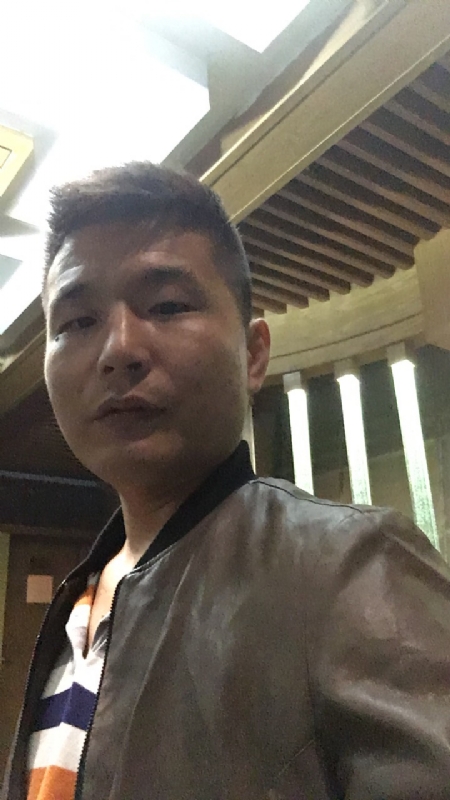 古月的第三张照片--西安相亲服务中心