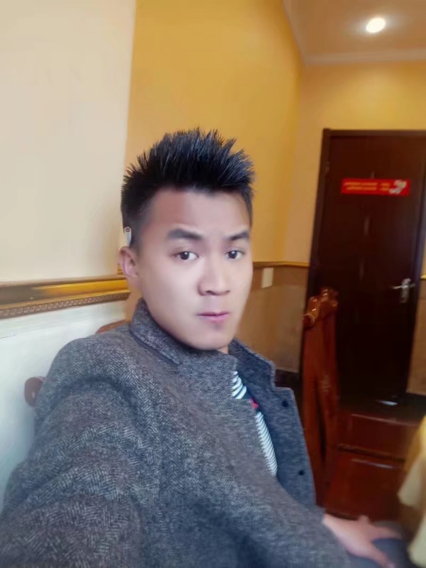 只为等你的第三张照片--西安相亲服务中心