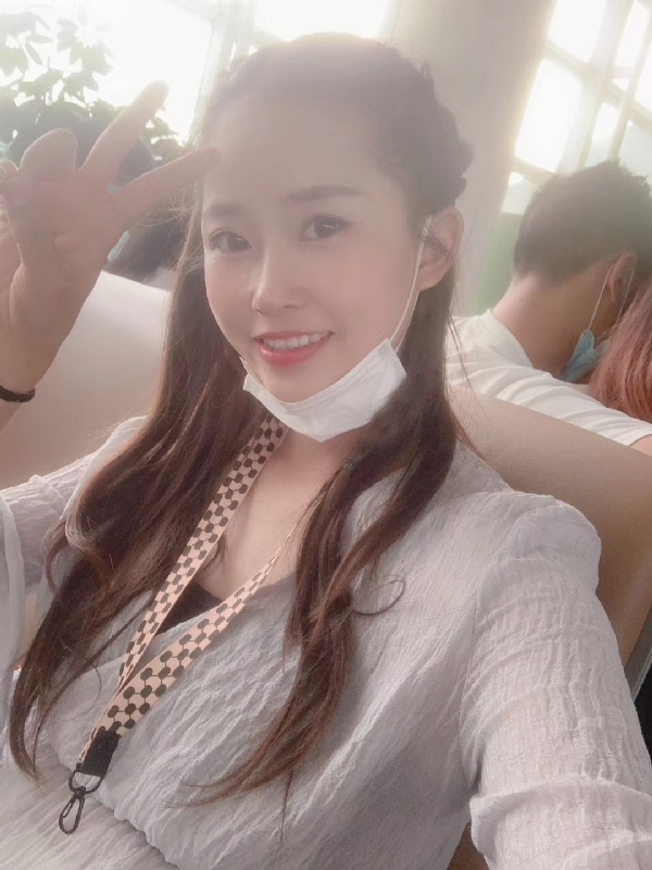 宁乙的第二张照片--西安相亲服务中心