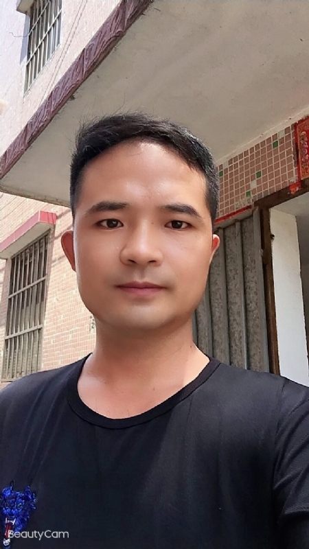 言飞的第一张照片--西安相亲服务中心