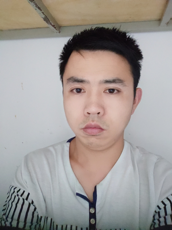 老男孩的第一张照片--西安相亲服务中心