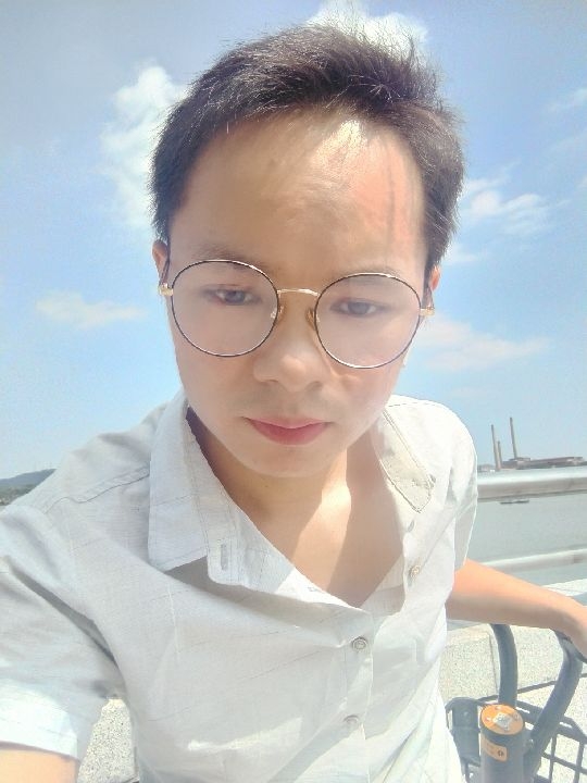 楠呐的第三张照片--西安相亲服务中心