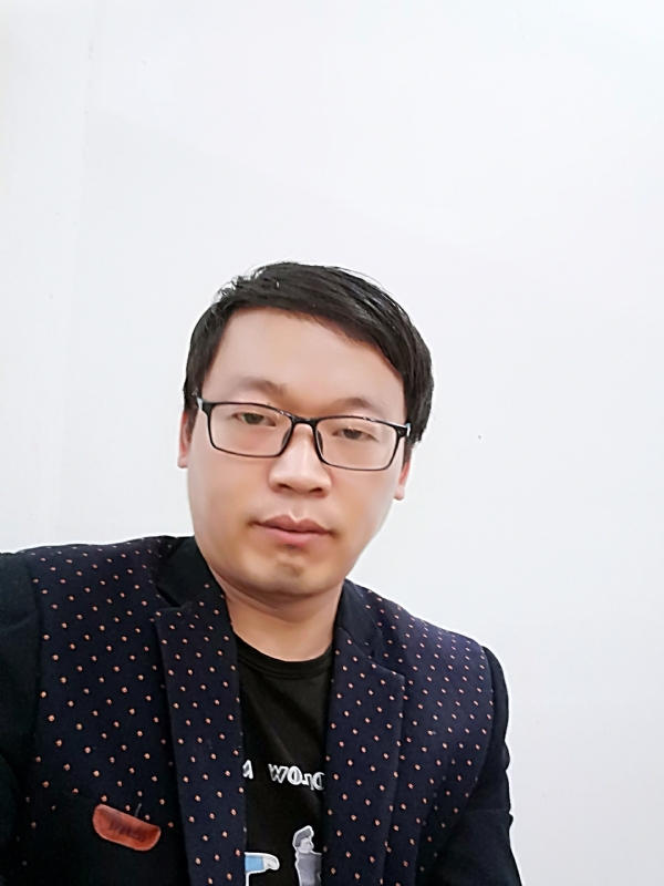 旭的第一张照片--西安相亲服务中心