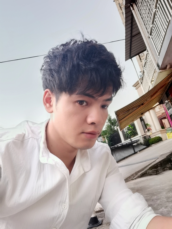 幕后老板的第二张照片--西安相亲服务中心