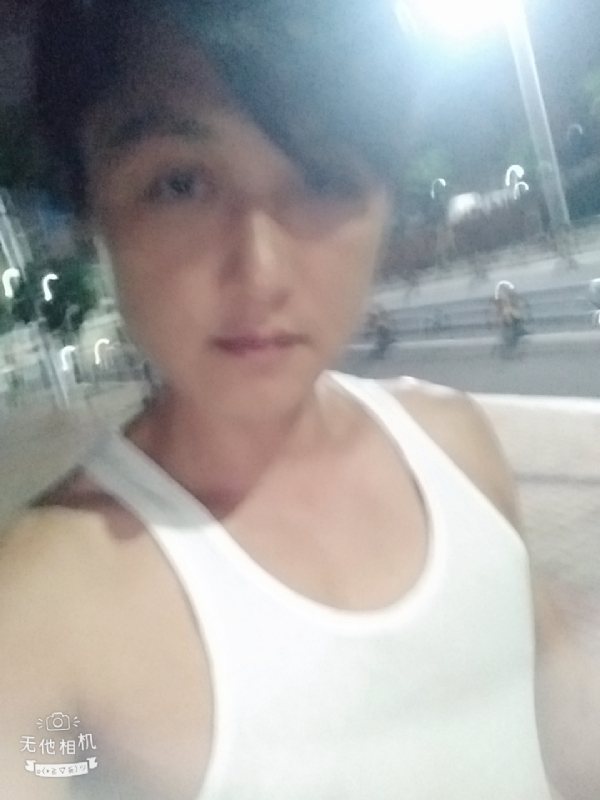 弟弟的第一张照片--西安相亲服务中心