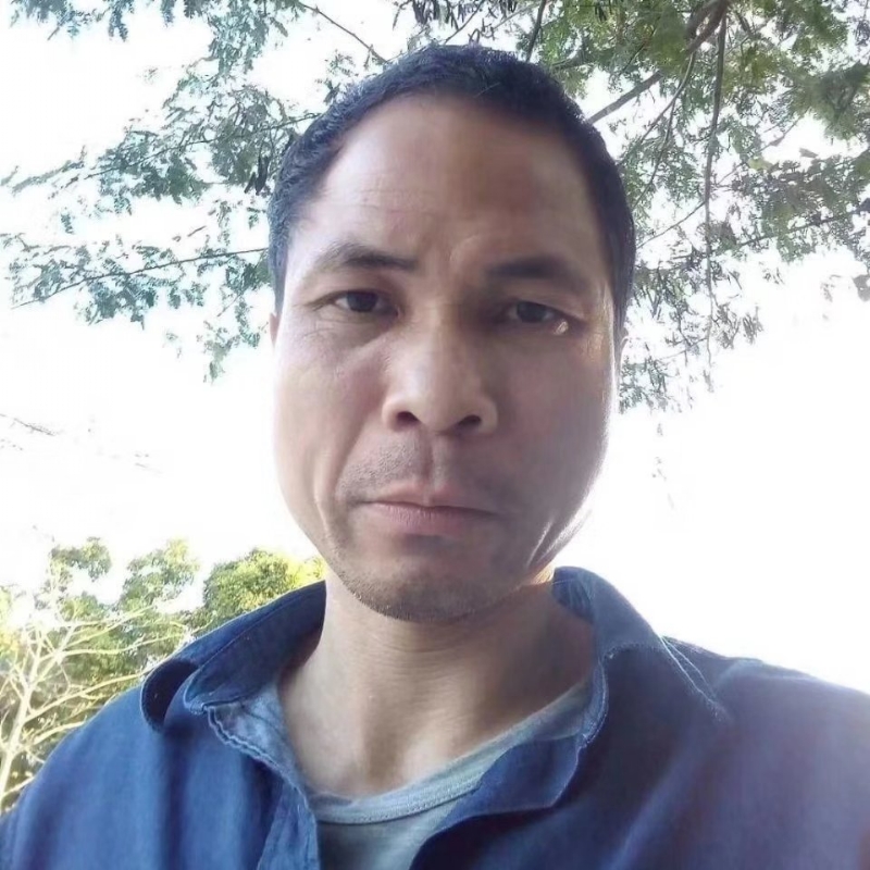 老钟的第一张照片--西安相亲服务中心