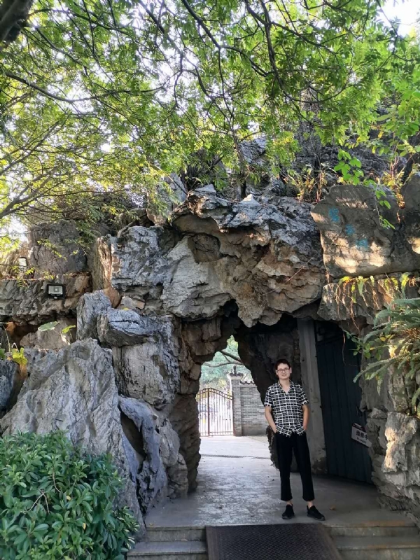 萍水相逢晏的第二张照片--西安相亲服务中心