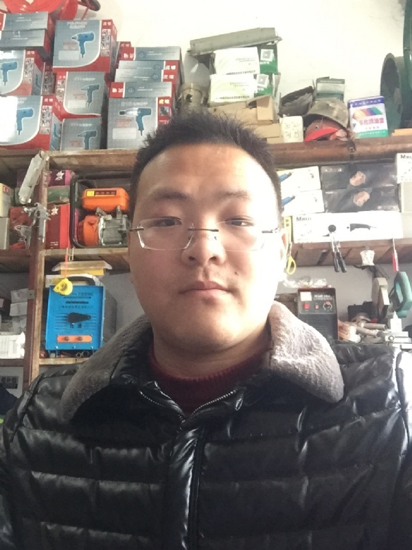 鼎福的第一张照片--西安相亲服务中心