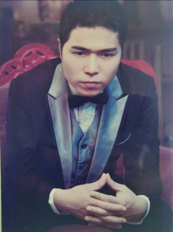 刨花生雪的第一张照片--西安相亲服务中心