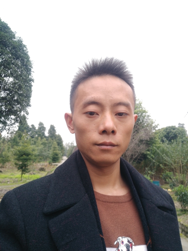 携手白头的第二张照片--西安相亲服务中心