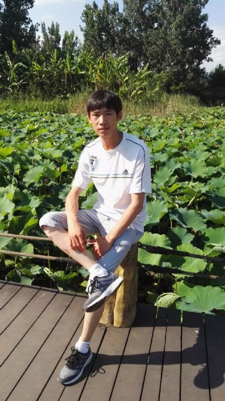 洛佐山娃的第一张照片--西安相亲服务中心