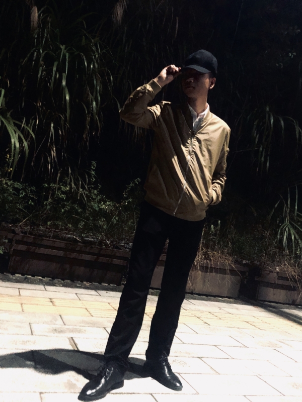 平凡的人的第三张照片--西安相亲服务中心