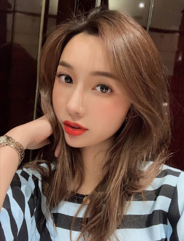 雅的第一张照片--西安相亲服务中心