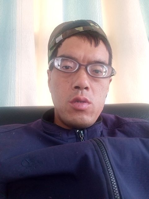 等待有缘人的第三张照片--西安相亲服务中心