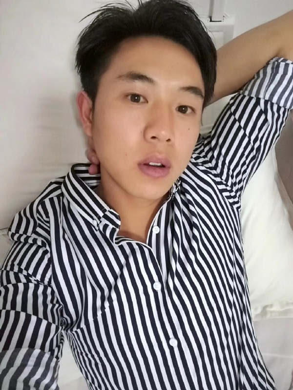 小雷的第二张照片--西安相亲服务中心