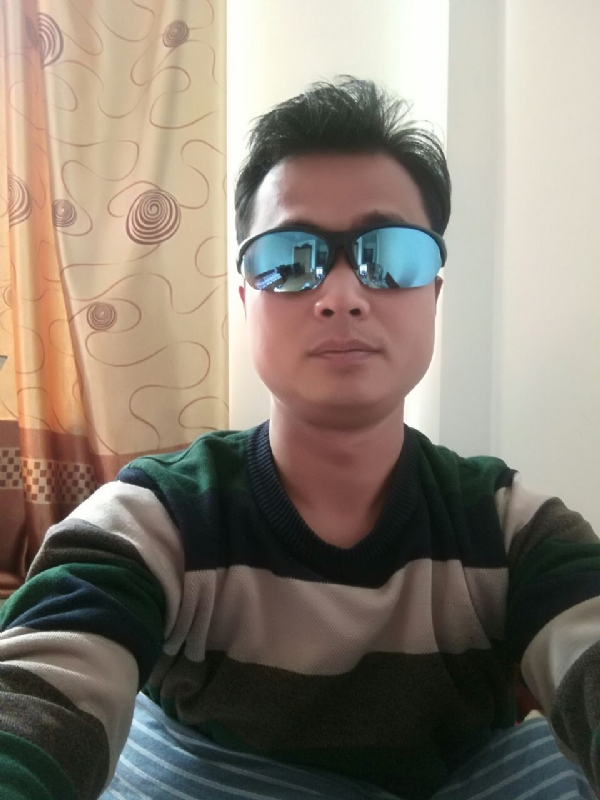 上岸天子的第二张照片--西安相亲服务中心