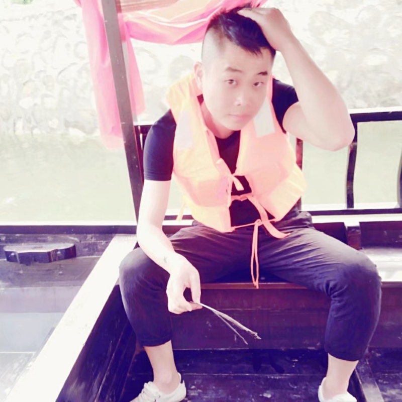 乔七的第一张照片--西安相亲服务中心