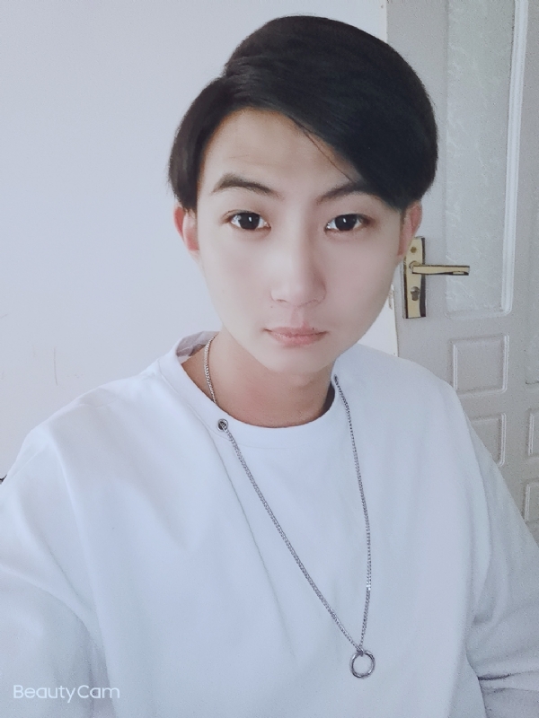 漠然的第五张照片--西安相亲服务中心