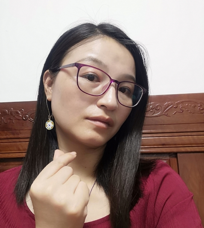 妹叮的第一张照片--西安相亲服务中心