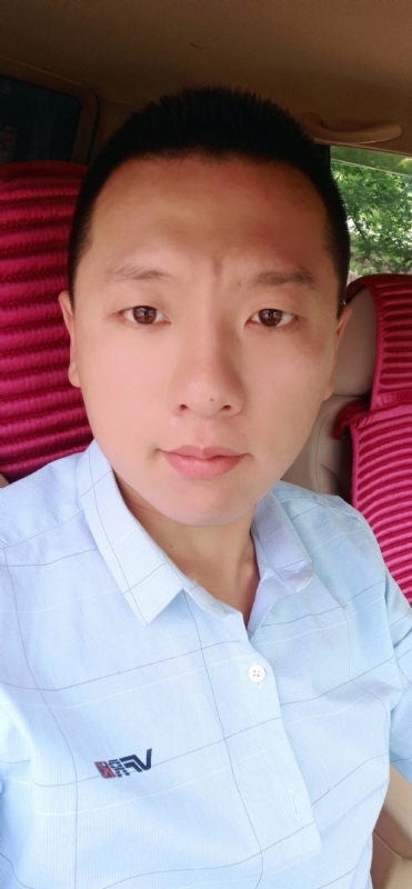 霄上的第二张照片--西安相亲服务中心