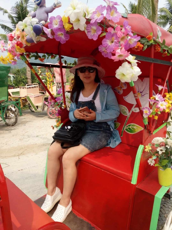 雨纷纷的第一张照片--西安相亲服务中心