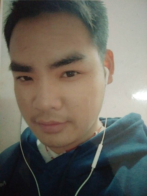 渴望爱的第一张照片--西安相亲服务中心