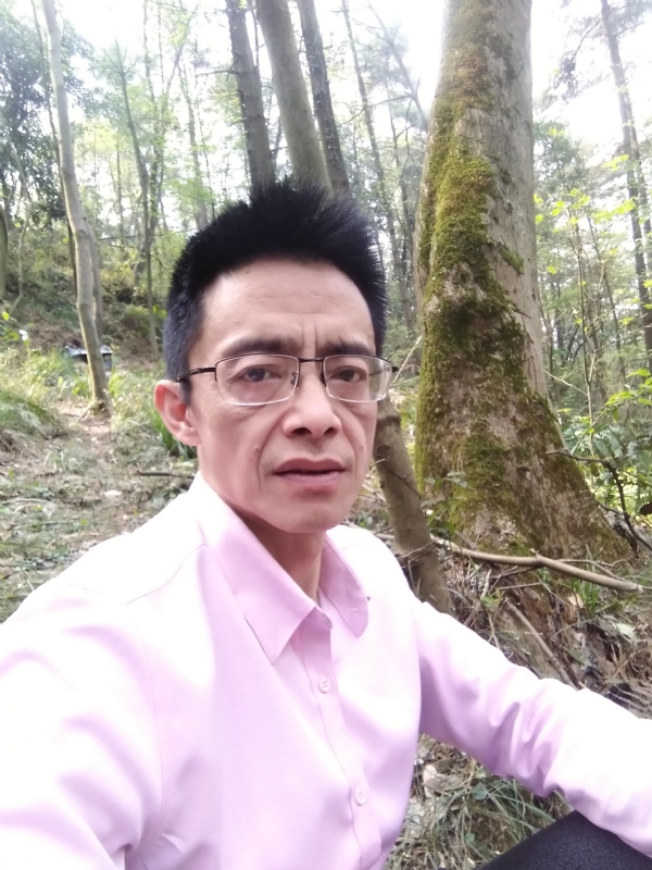 吴彬的第一张照片--西安相亲服务中心