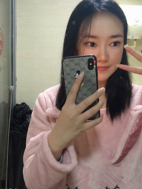 叶落知秋的第一张照片--西安相亲服务中心