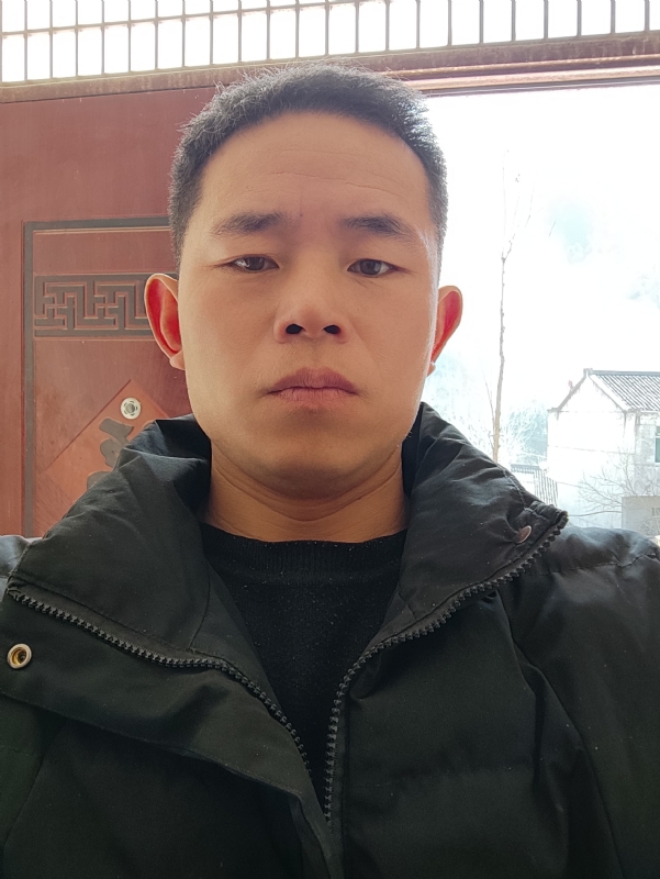 勇敢的成长的第一张照片--西安相亲服务中心