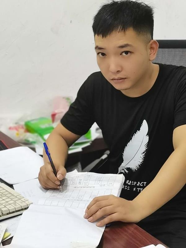 寻找另一伴的第一张照片--西安相亲服务中心