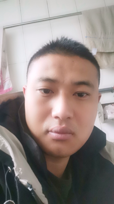 烟花再美不过瞬间的第一张照片--西安相亲服务中心