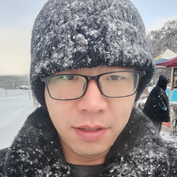 华子的第一张照片--西安相亲服务中心