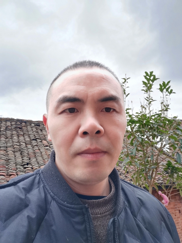 无悔的第一张照片--西安相亲服务中心