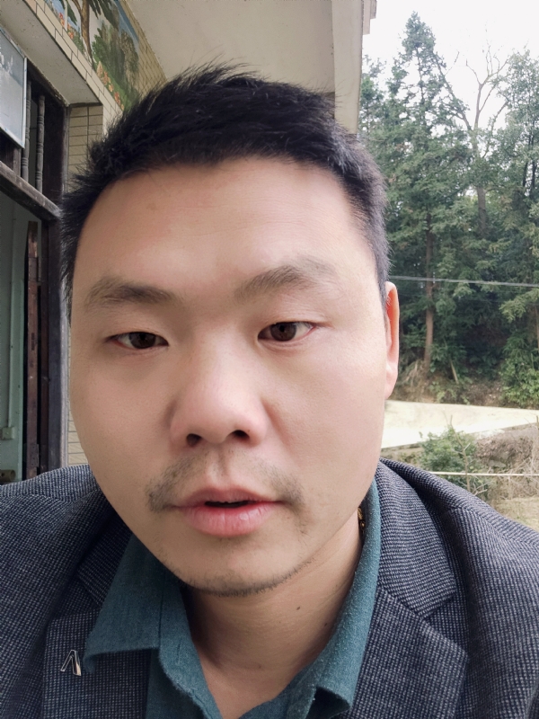 曾小焱的第一张照片--西安相亲服务中心