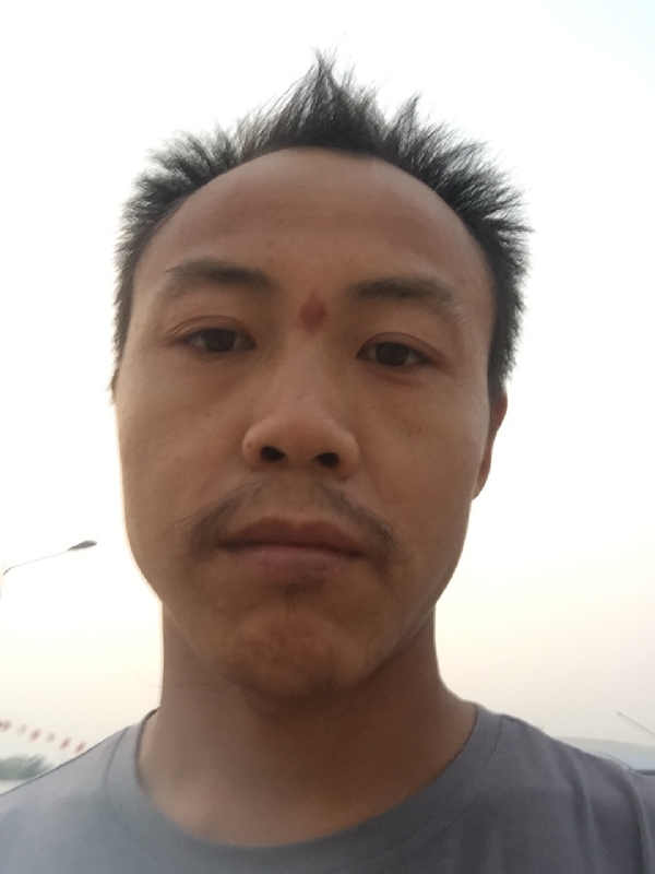 老曹的第一张照片--西安相亲服务中心