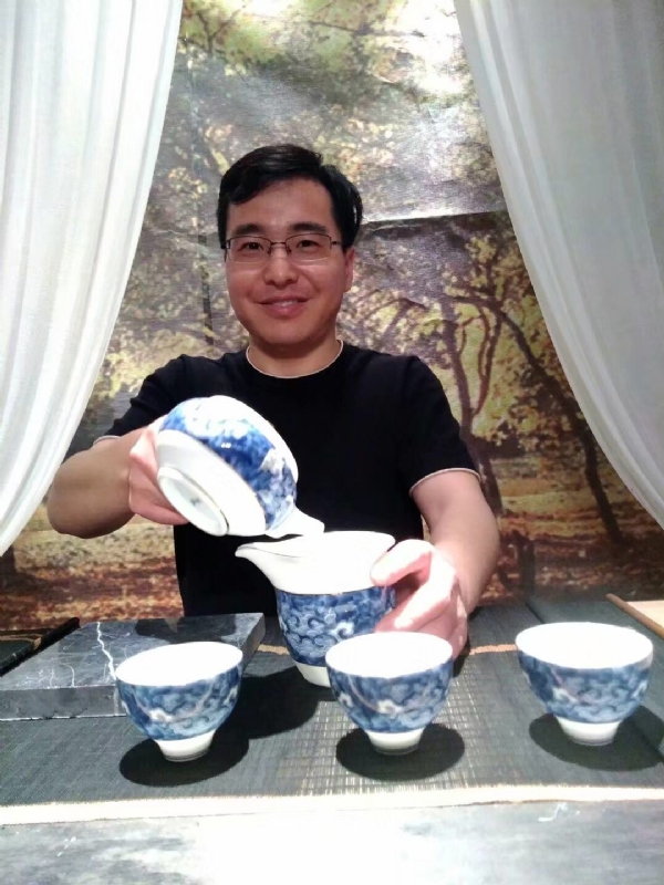 飞云之上的第一张照片--西安相亲服务中心