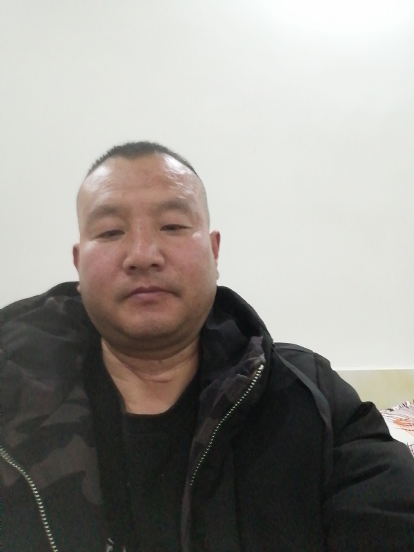 肖小江的第一张照片--西安相亲服务中心