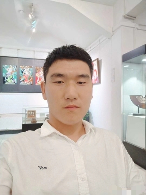 自律人生的第一张照片--西安相亲服务中心